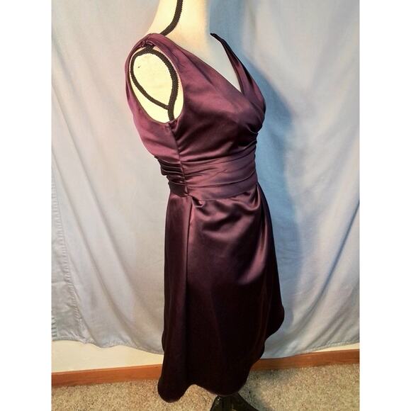 David's Bridal plum color dress with rushing - Picture 2 of 6